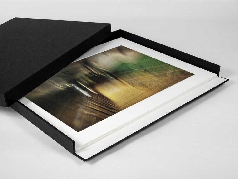 adrian-pelegrin-prints-set-box